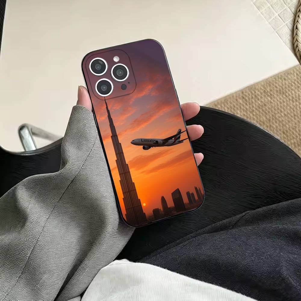 غطاء هاتف بتصميم برج خليفة وطا - مراجعة Phone Cases Dubai وسعره