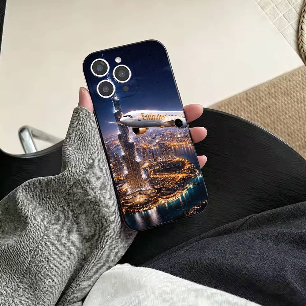 غطاء هاتف بتصميم برج خليفة وطا - مراجعة Phone Cases Dubai وسعره