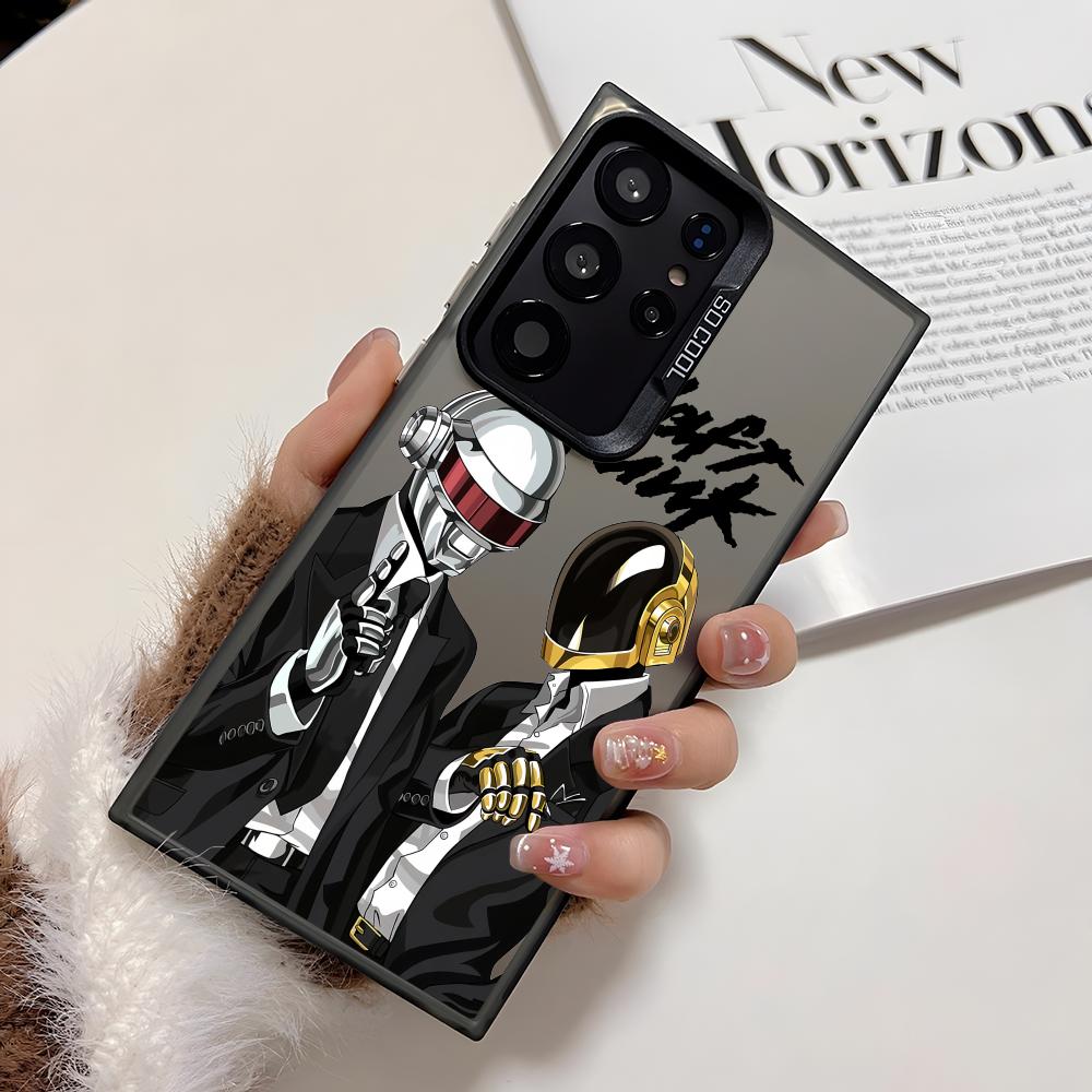 غطاء هاتف بتصميم فرقة دافت بان - مراجعة Phone Cases Samsung S25 وسعره