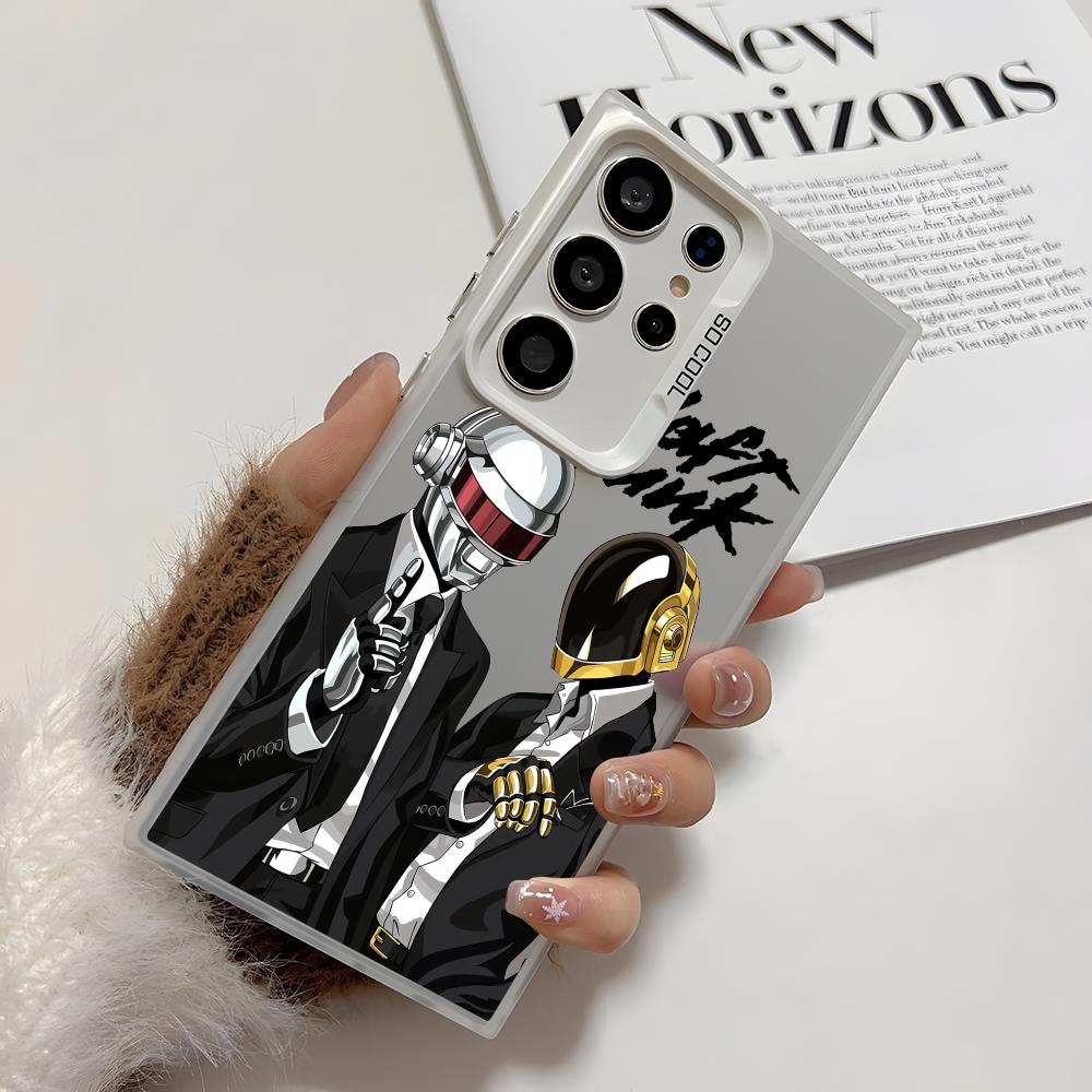 غطاء هاتف بتصميم فرقة دافت بان - مراجعة Phone Cases Samsung S25 وسعره
