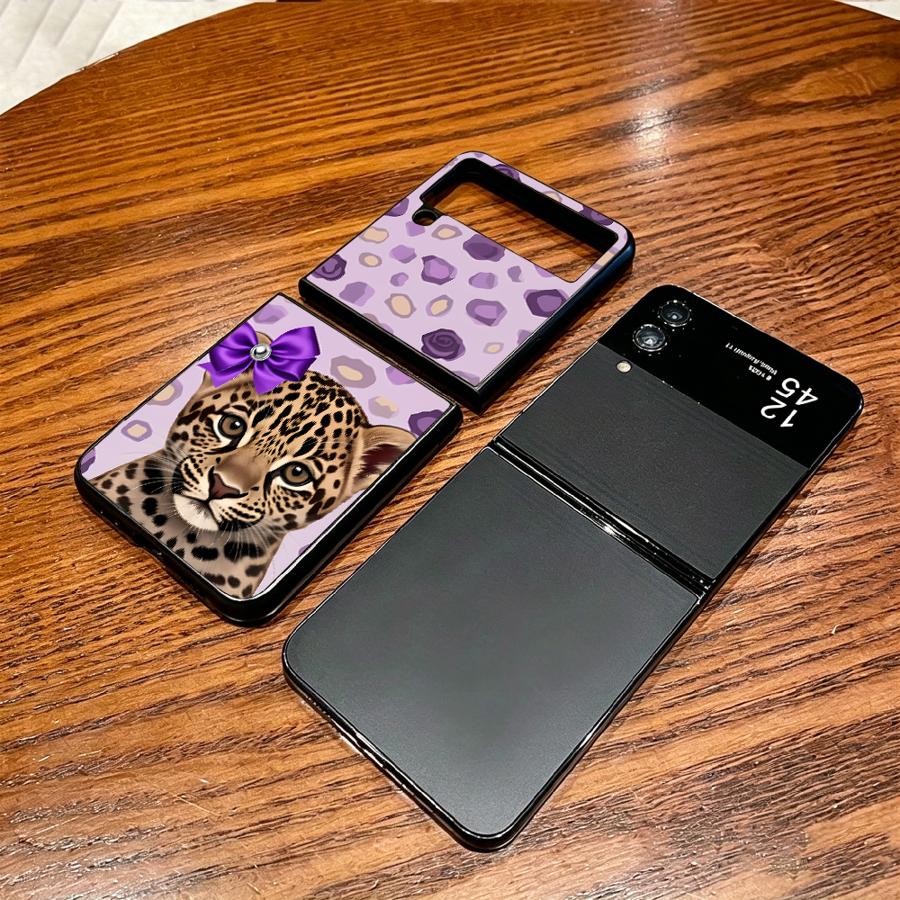 غطاء هاتف مخطط بتصميم نمر لسام - مراجعة Phone Cases Z Fold 7 وسعره